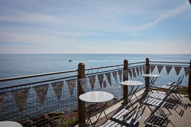 Roll on summer ☀️☀️☀️Come and spend your summer with us! 

•
•
#familygathering
#indoorswimmingpool
#beach
#devon
 #lovedevon
 #sleeps16 
#maidenseahouse 
#bythesea 
#staycation 
#celebrationweekend
#luxuryholiday
#luxuryholidyhome